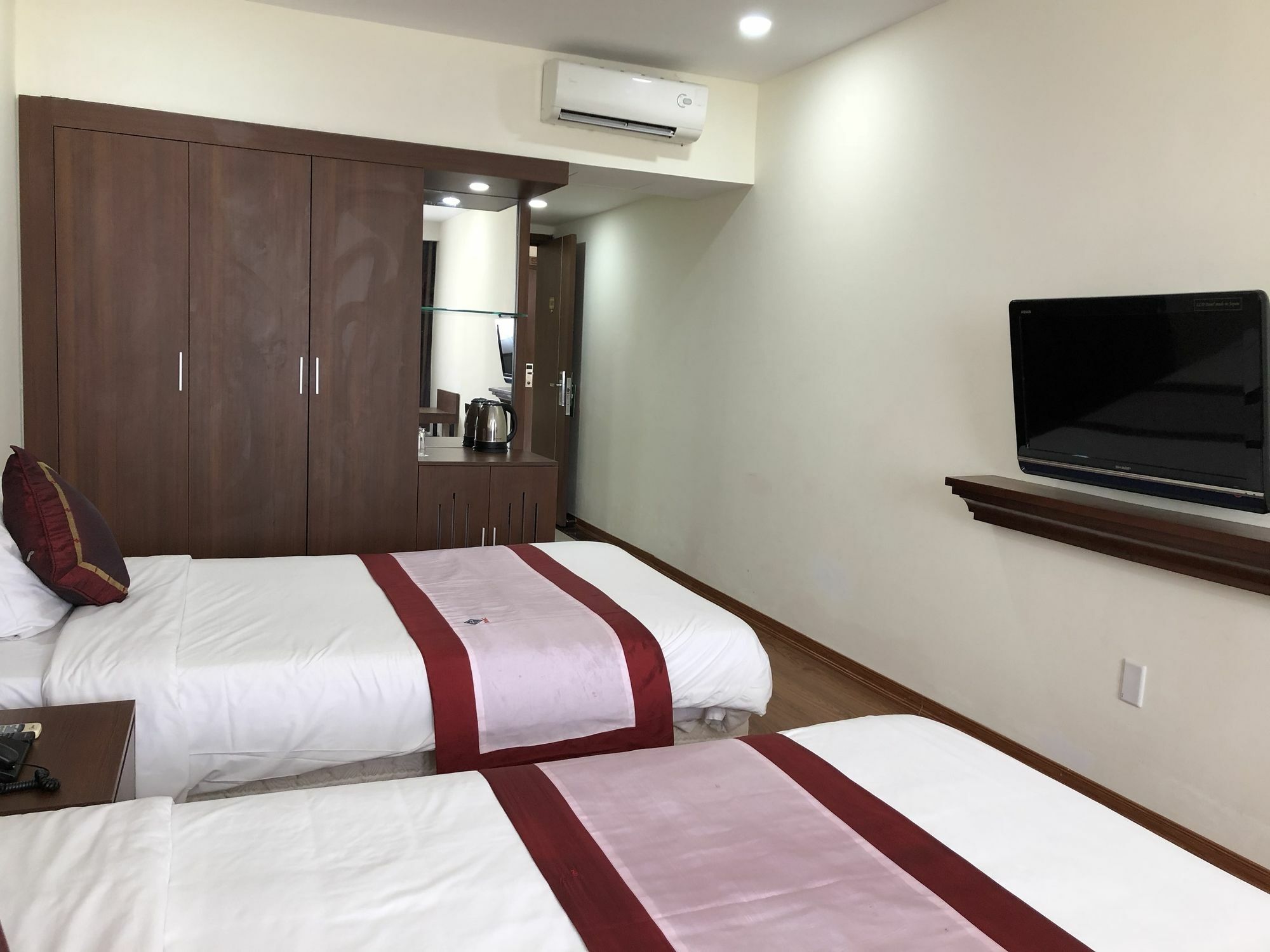 Bmc Thang Long Ha Long Exteriör bild