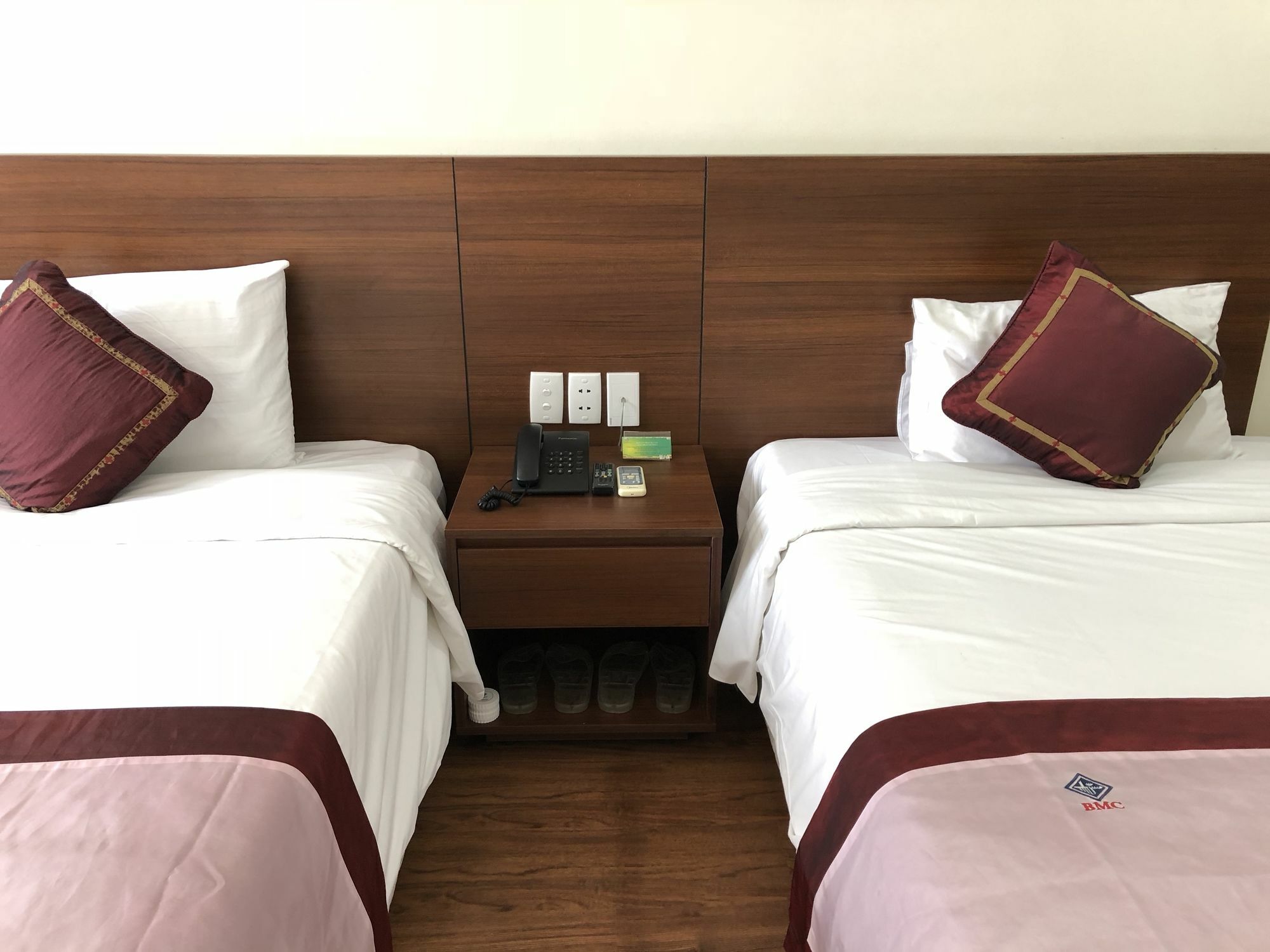 Bmc Thang Long Ha Long Exteriör bild