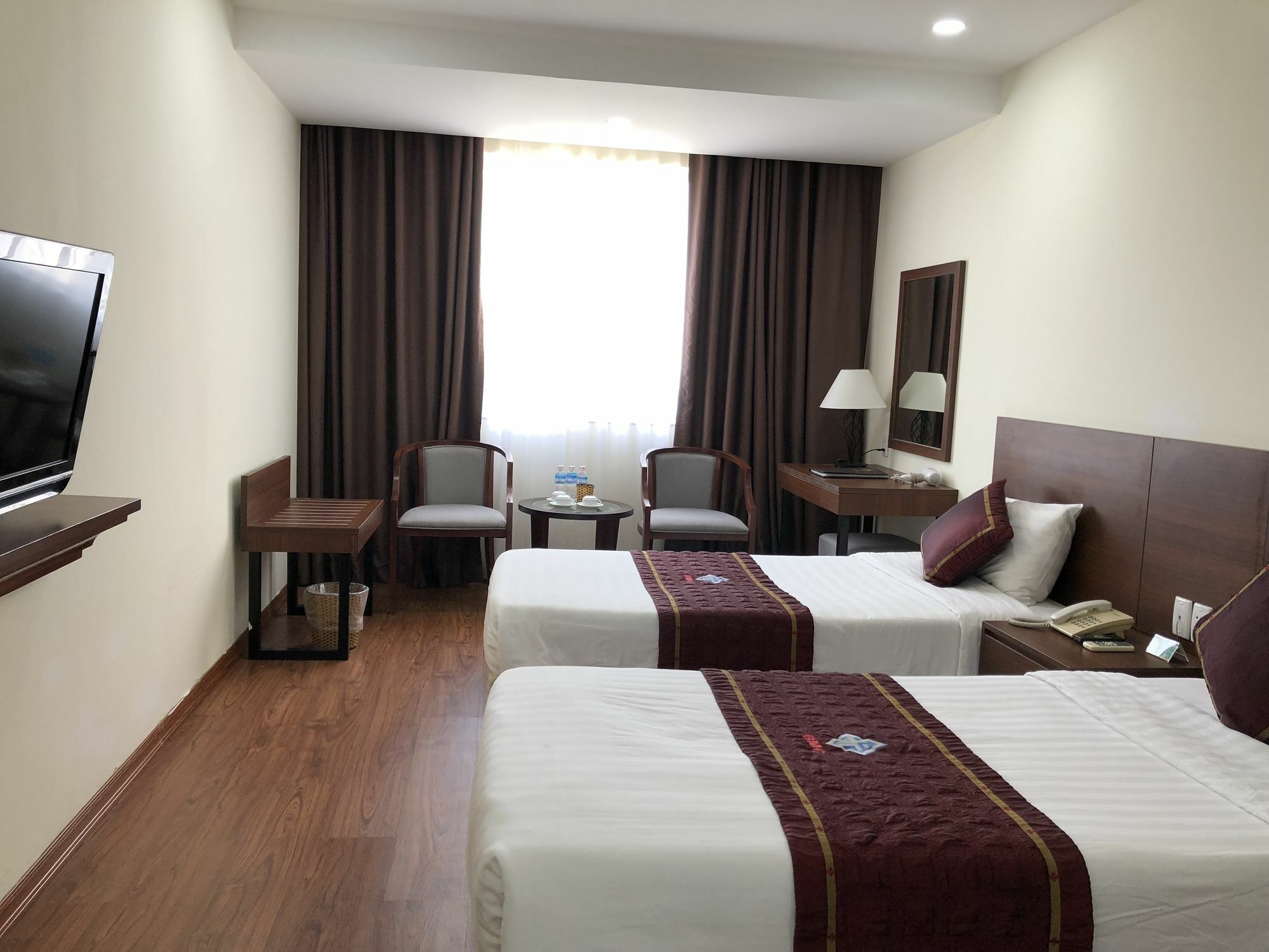 Bmc Thang Long Ha Long Exteriör bild