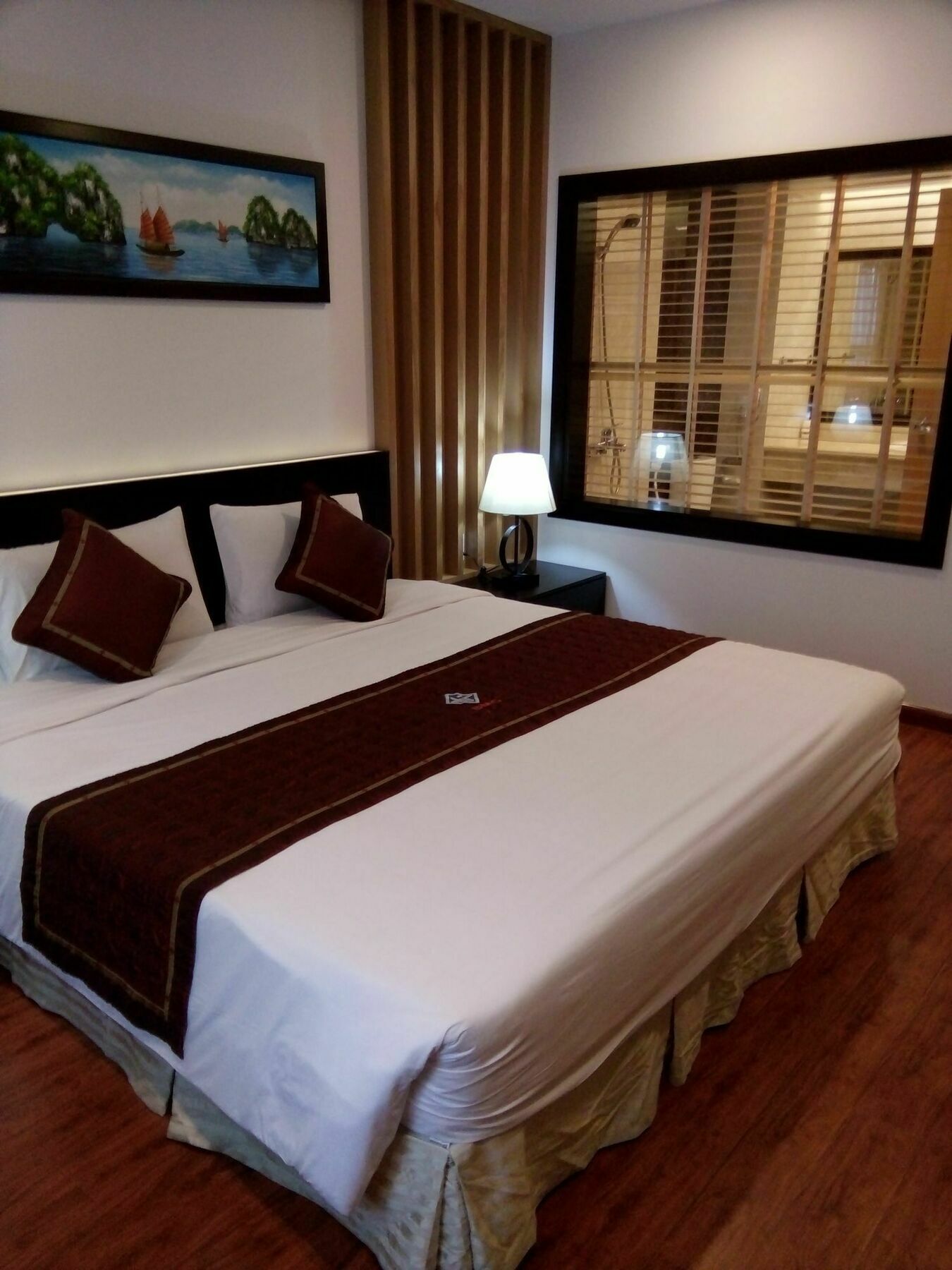 Bmc Thang Long Ha Long Exteriör bild